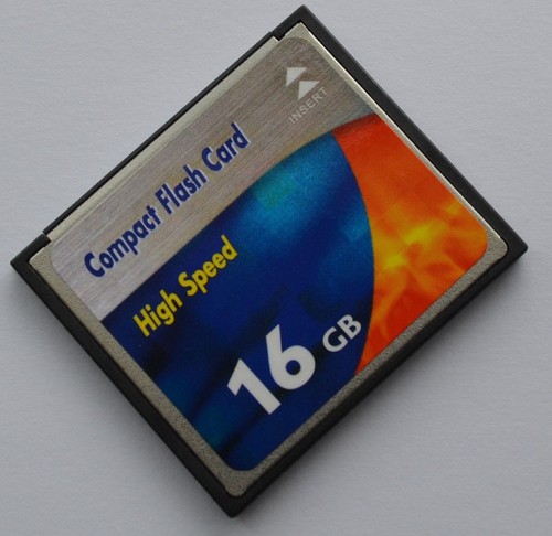 Nuova scheda flash compatta - , 16